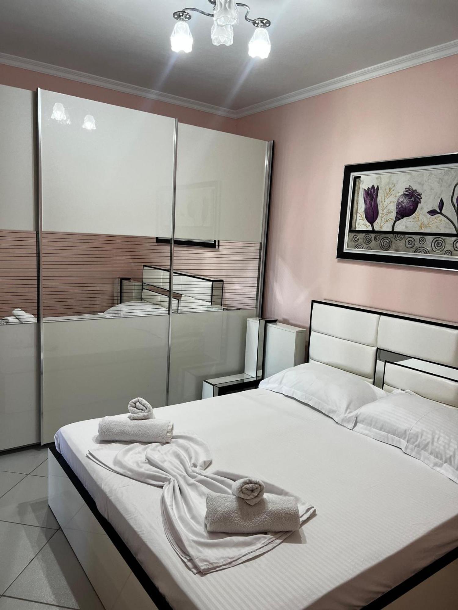 Amy'S Luxury Appartment ชโคเดอร์ ภายนอก รูปภาพ