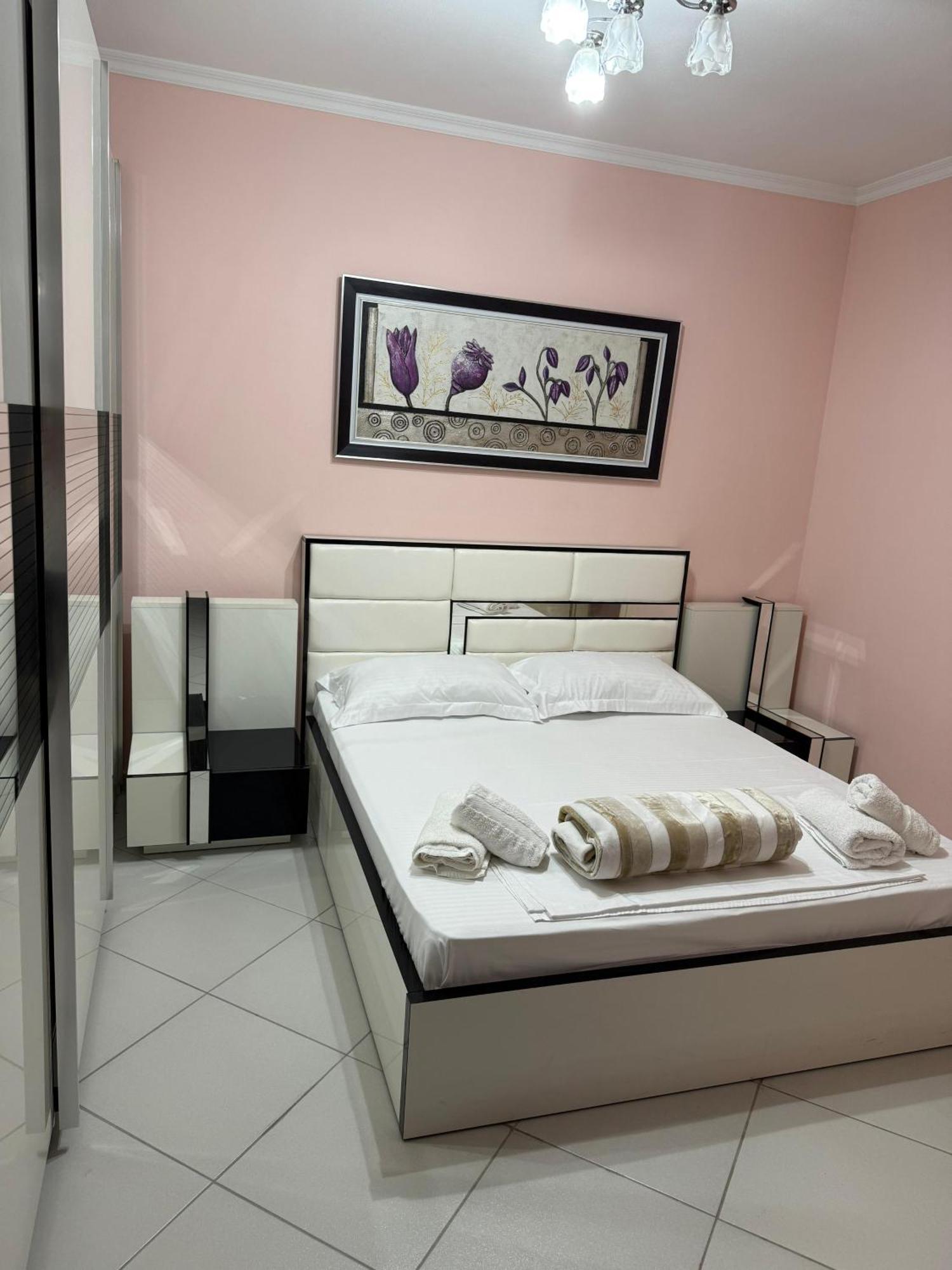 Amy'S Luxury Appartment ชโคเดอร์ ภายนอก รูปภาพ